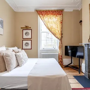 https://the-new-cross-premier-rooms.brighton-hotels-england.com